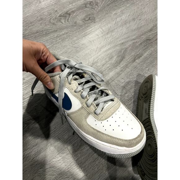 Nike Air Force 1 LV8 Casual Shoes - Picture 2 of 12